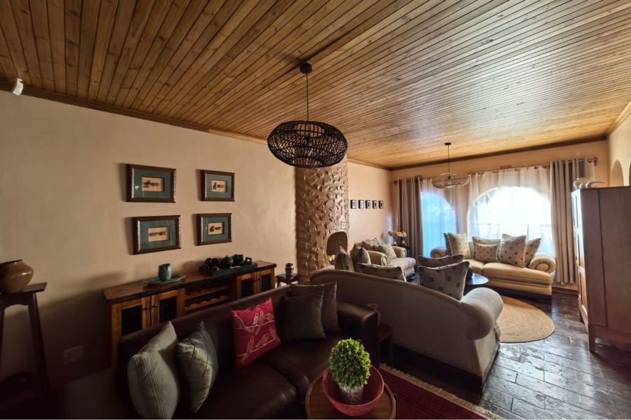 4 Bedroom Property for Sale in Hillcrest Northern Cape